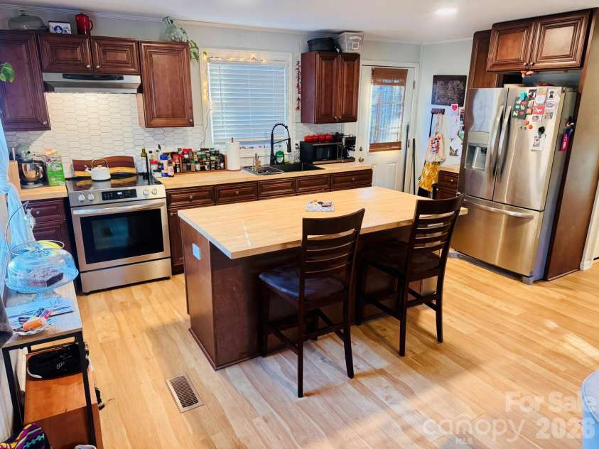 1217 Allen Street, Charlotte, NC 28205.  MLS# CAR4348952, YatesRealty ID 5185. 