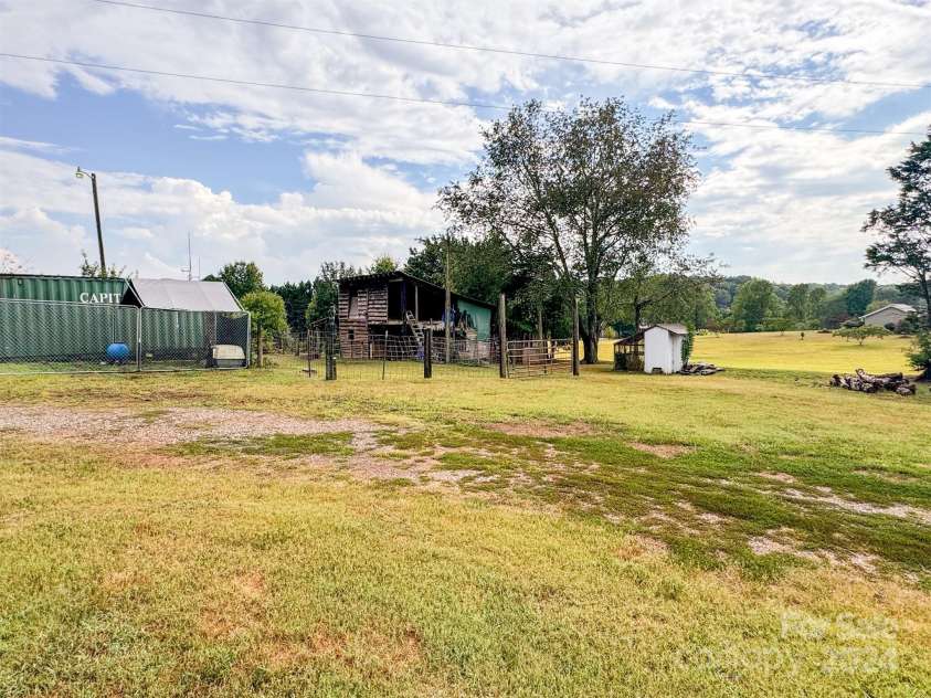 1470 River Hills Court, Taylorsville, NC 28681.  MLS# CAR4163155, YatesRealty ID 5185. 