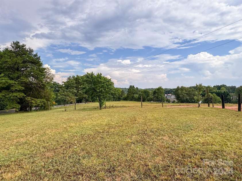 1470 River Hills Court, Taylorsville, NC 28681.  MLS# CAR4163155, YatesRealty ID 5185. 