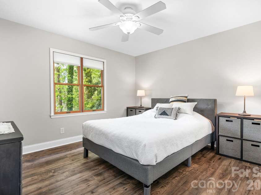 204 Nottingham Drive, Huntersville, NC 28078.  MLS# CAR4425861, YatesRealty ID 51856. 