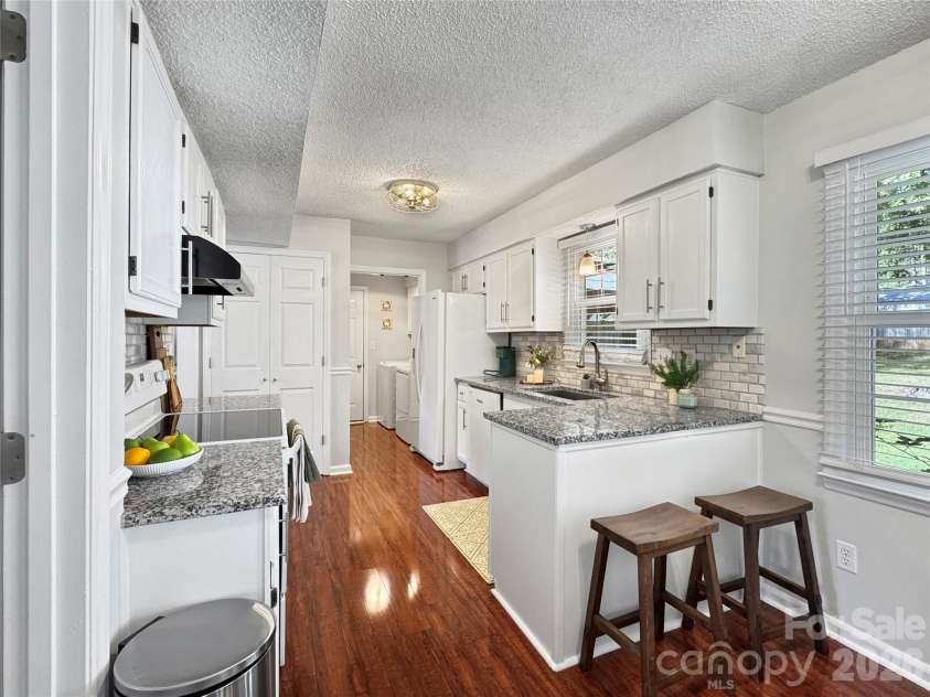7806 Lobilia Lane, Charlotte, NC 28214.  MLS# CAR4426059, YatesRealty ID 51857. 