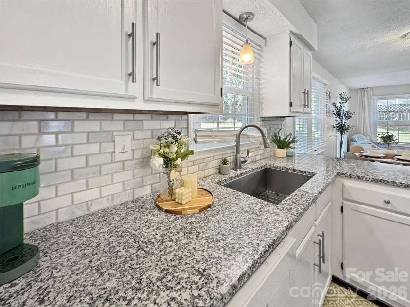 7806 Lobilia Lane, Charlotte, NC 28214.  MLS# CAR4426059, YatesRealty ID 51857. 