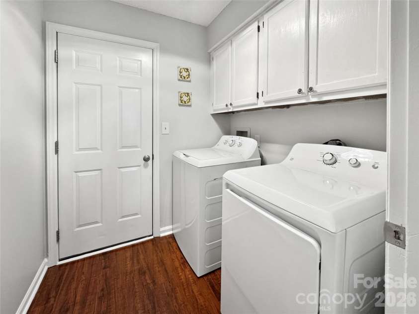 7806 Lobilia Lane, Charlotte, NC 28214.  MLS# CAR4426059, YatesRealty ID 51857. 