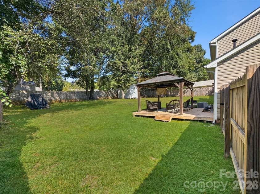 7806 Lobilia Lane, Charlotte, NC 28214.  MLS# CAR4426059, YatesRealty ID 51857. 