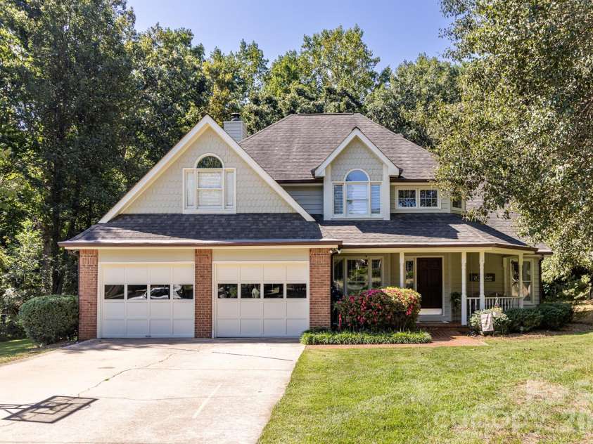 1740 29th Avenue Place, Hickory, NC 28601.  MLS# CAR4426155, YatesRealty ID 51858. 