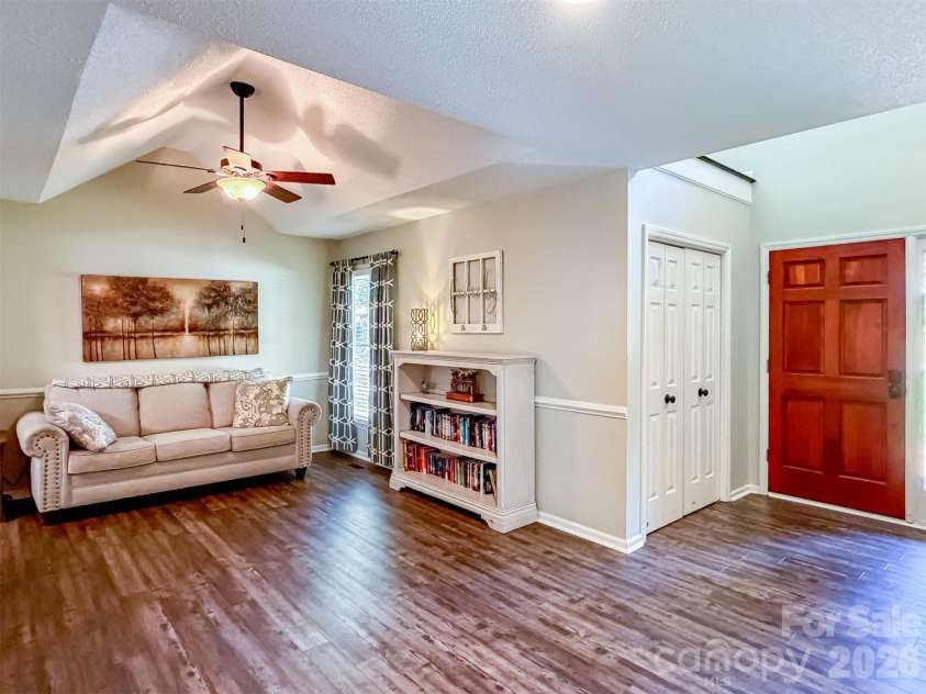 1740 29th Avenue Place, Hickory, NC 28601.  MLS# CAR4426155, YatesRealty ID 51858. 