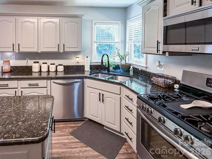 1740 29th Avenue Place, Hickory, NC 28601.  MLS# CAR4426155, YatesRealty ID 51858. 