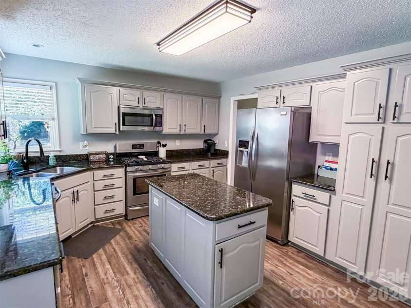 1740 29th Avenue Place, Hickory, NC 28601.  MLS# CAR4426155, YatesRealty ID 51858. 