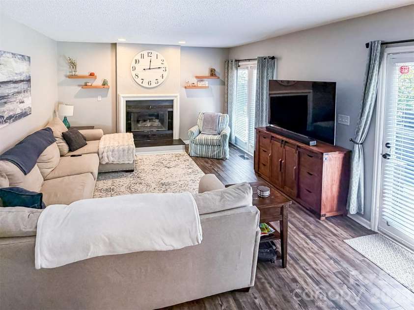 1740 29th Avenue Place, Hickory, NC 28601.  MLS# CAR4426155, YatesRealty ID 51858. 