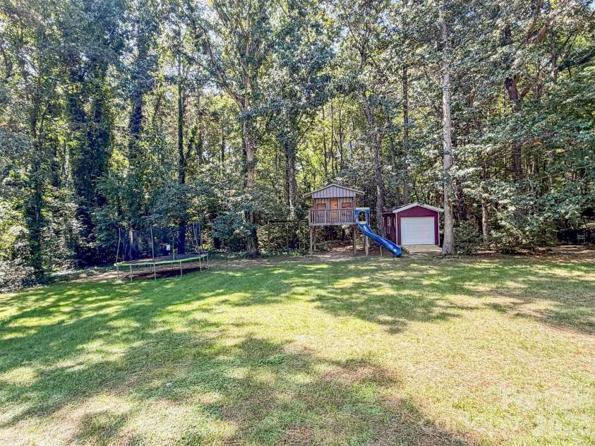 1740 29th Avenue Place, Hickory, NC 28601.  MLS# CAR4426155, YatesRealty ID 51858. 