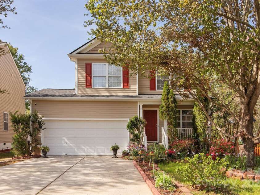 5127 Fernhill Drive, Charlotte, NC 28217.  MLS# CAR4243775, YatesRealty ID 5186. 