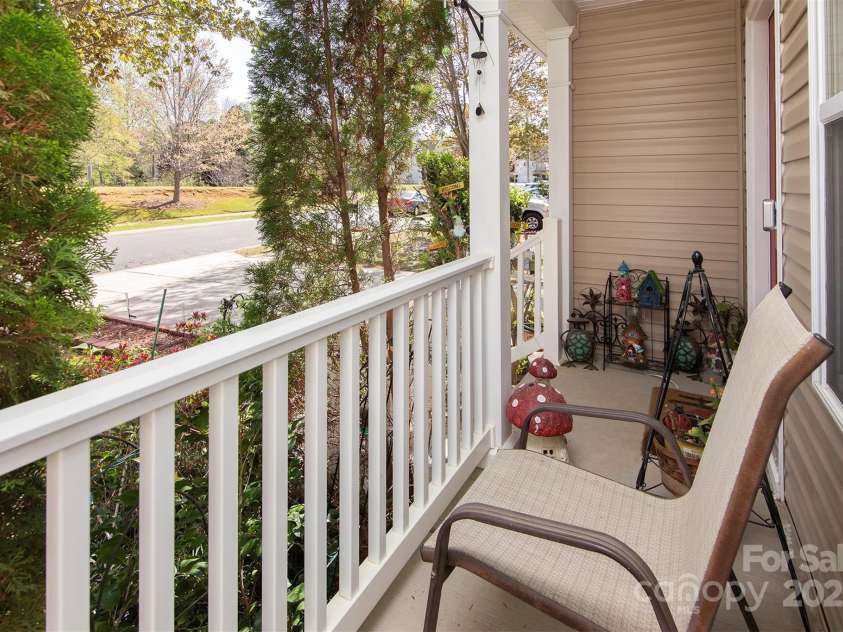 5127 Fernhill Drive, Charlotte, NC 28217.  MLS# CAR4243775, YatesRealty ID 5186. 