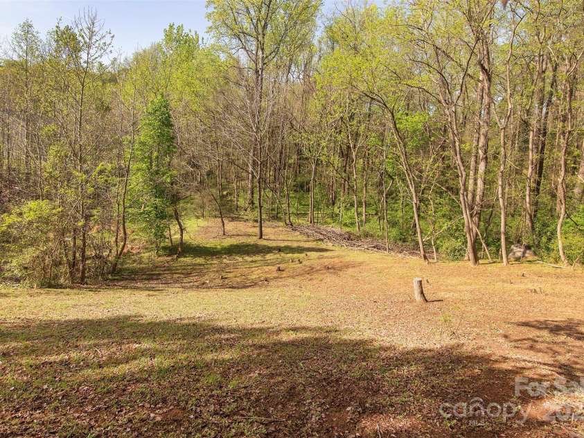 5127 Fernhill Drive, Charlotte, NC 28217.  MLS# CAR4243775, YatesRealty ID 5186. 