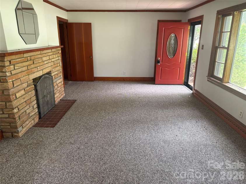 369 Monticello Road, Statesville, NC 28625.  MLS# CAR4425636, YatesRealty ID 51861. 
