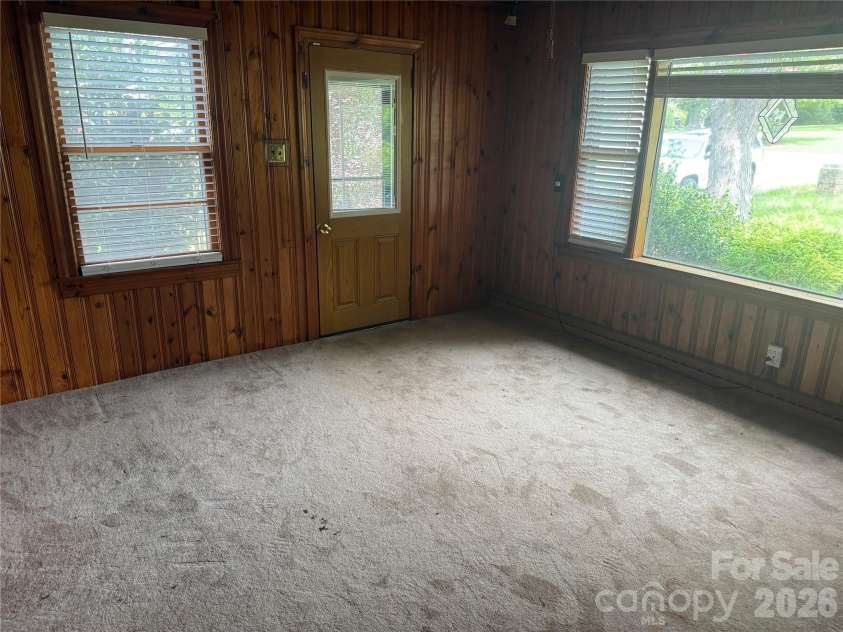 369 Monticello Road, Statesville, NC 28625.  MLS# CAR4425636, YatesRealty ID 51861. 