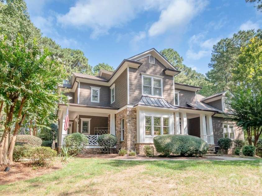 121 Seabury Drive, Mooresville, NC 28117.  MLS# CAR4426437, YatesRealty ID 51862. 