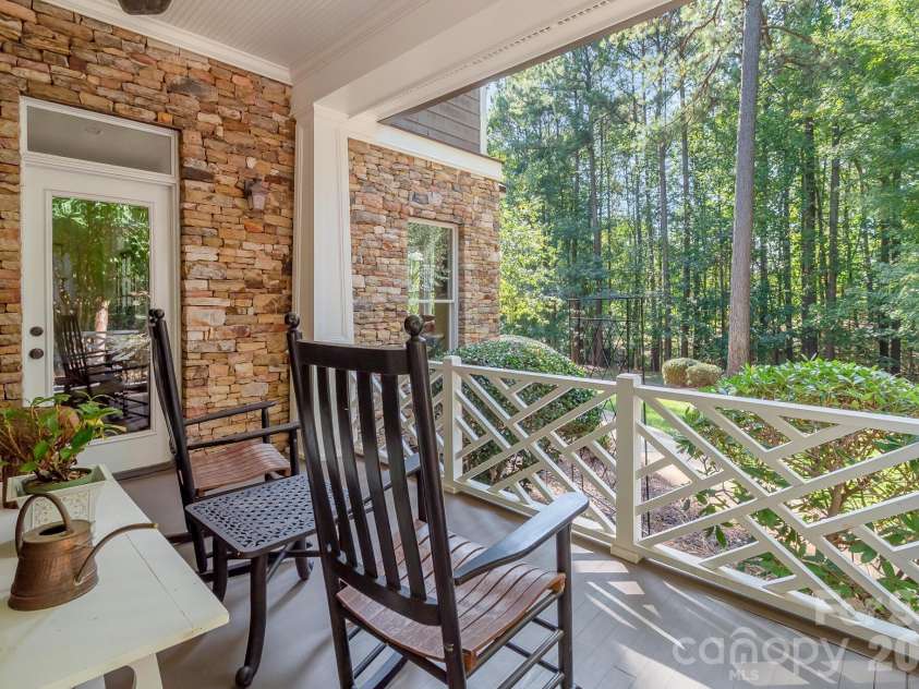 121 Seabury Drive, Mooresville, NC 28117.  MLS# CAR4426437, YatesRealty ID 51862. 