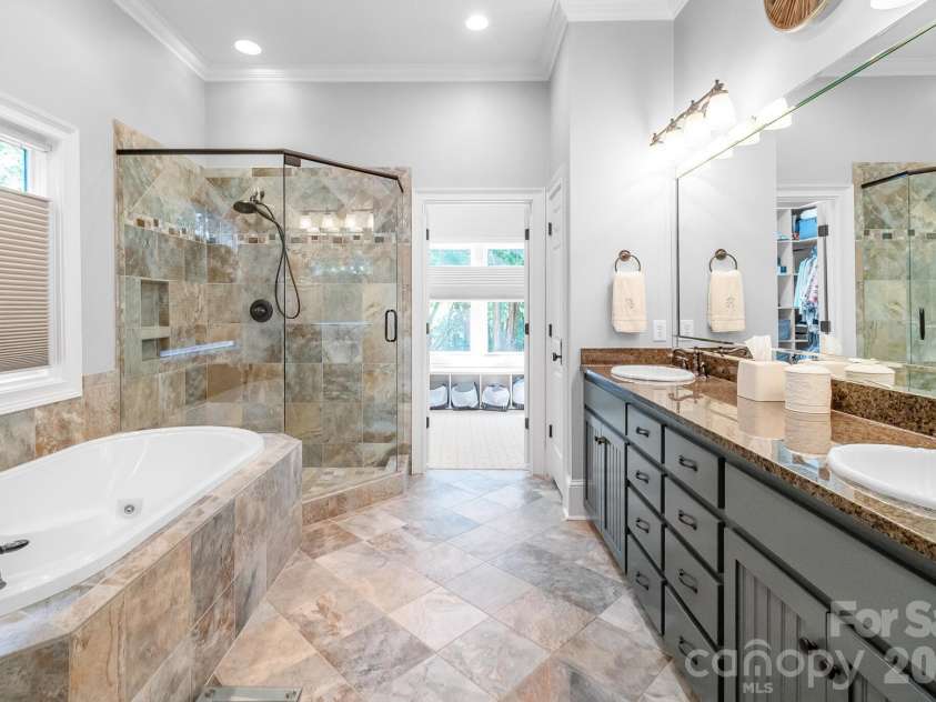 121 Seabury Drive, Mooresville, NC 28117.  MLS# CAR4426437, YatesRealty ID 51862. 