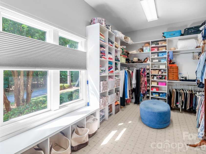 121 Seabury Drive, Mooresville, NC 28117.  MLS# CAR4426437, YatesRealty ID 51862. 