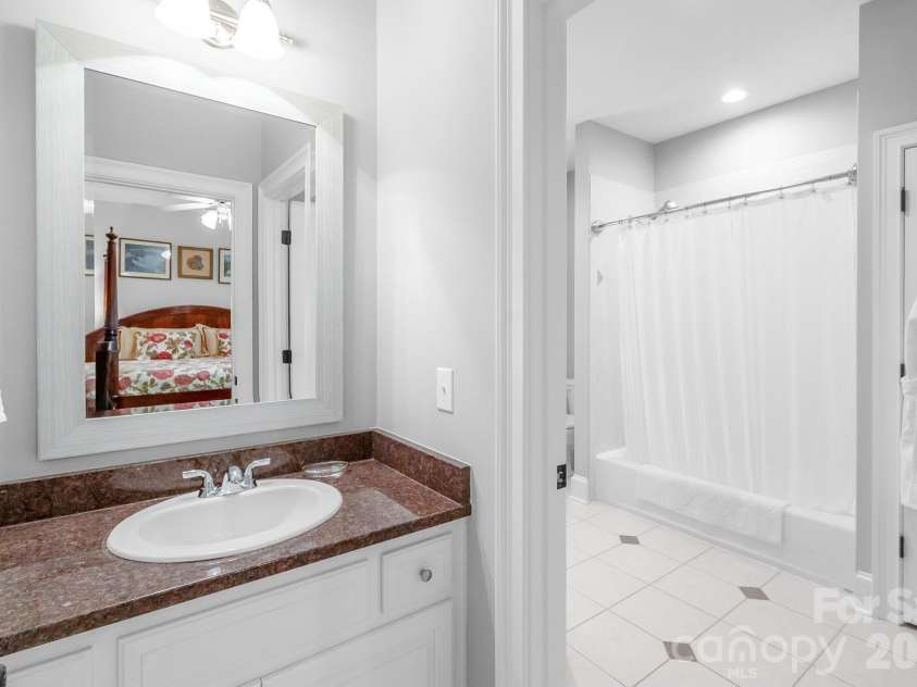 121 Seabury Drive, Mooresville, NC 28117.  MLS# CAR4426437, YatesRealty ID 51862. 