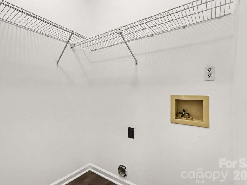 8313 Belstead Brook Court, Charlotte, NC 28216.  MLS# CAR4423497, YatesRealty ID 51863. 