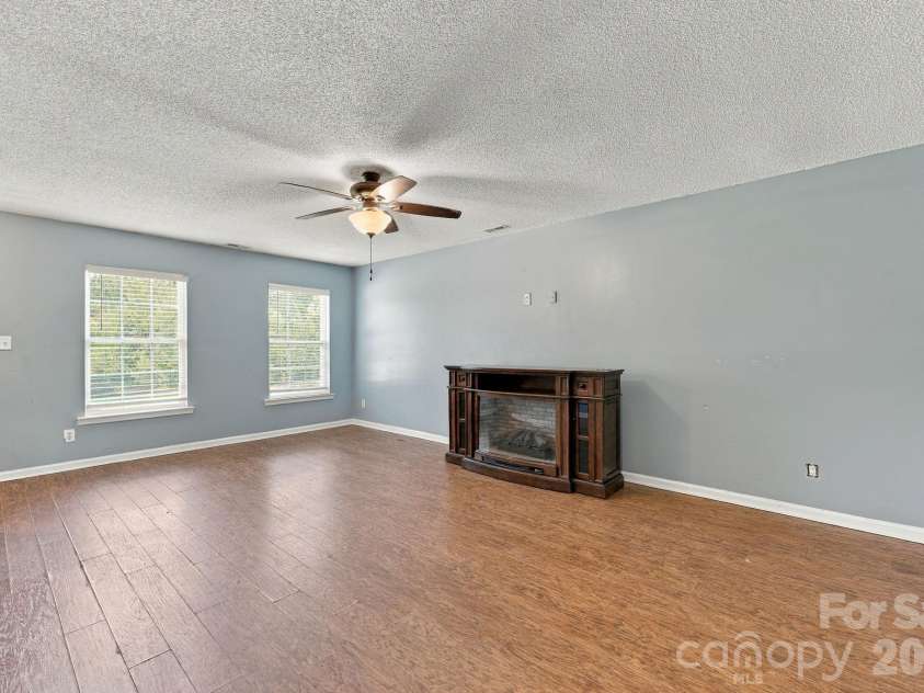 207 Aceland Circle, Salisbury, NC 28146.  MLS# CAR4425873, YatesRealty ID 51865. 