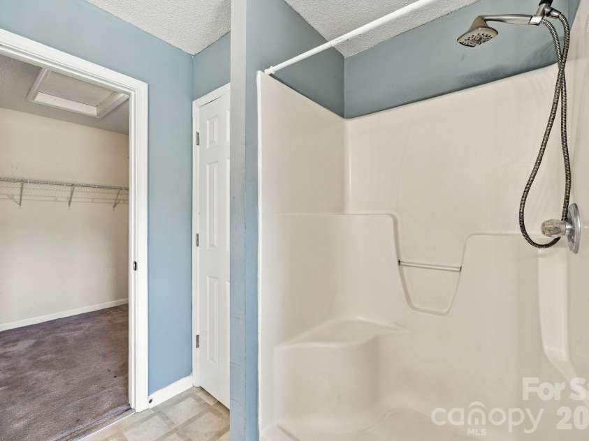 207 Aceland Circle, Salisbury, NC 28146.  MLS# CAR4425873, YatesRealty ID 51865. 