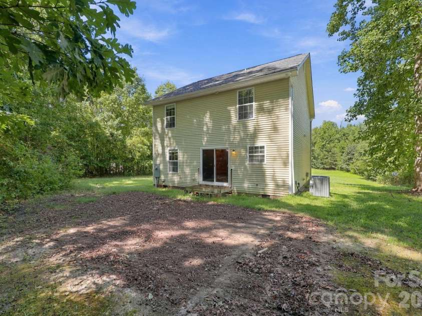 207 Aceland Circle, Salisbury, NC 28146.  MLS# CAR4425873, YatesRealty ID 51865. 