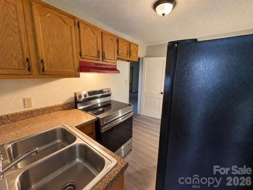 131 Wyatt Street, Asheville, NC 28803.  MLS# CAR4426449, YatesRealty ID 51866. 