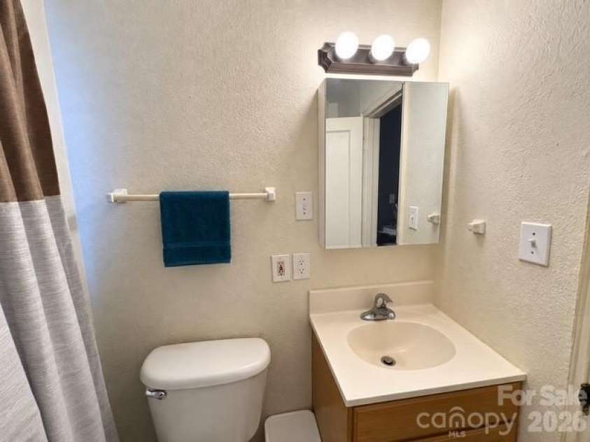 131 Wyatt Street, Asheville, NC 28803.  MLS# CAR4426449, YatesRealty ID 51866. 