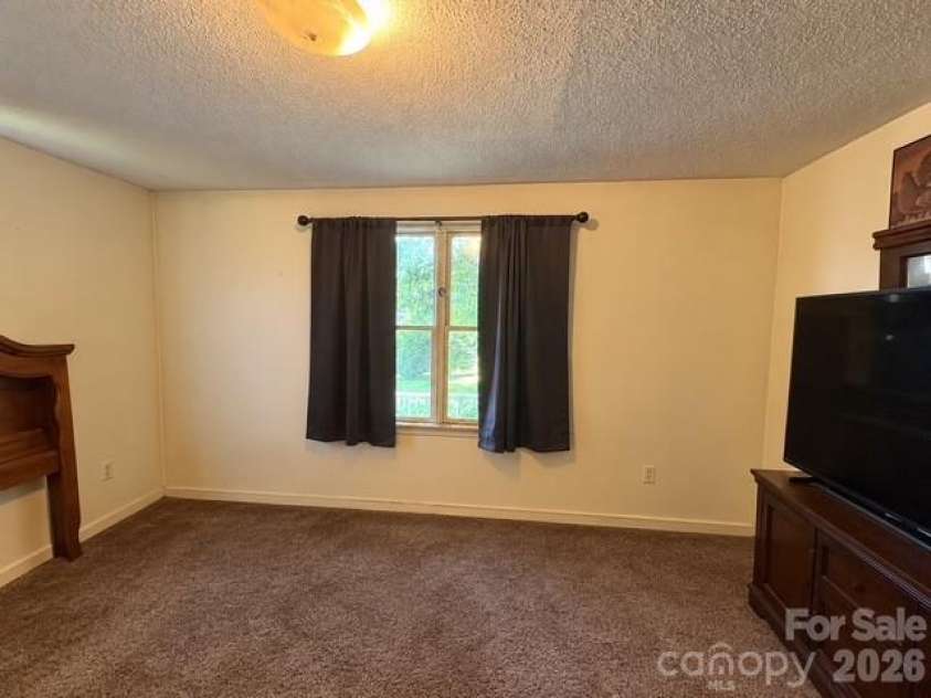 131 Wyatt Street, Asheville, NC 28803.  MLS# CAR4426449, YatesRealty ID 51866. 