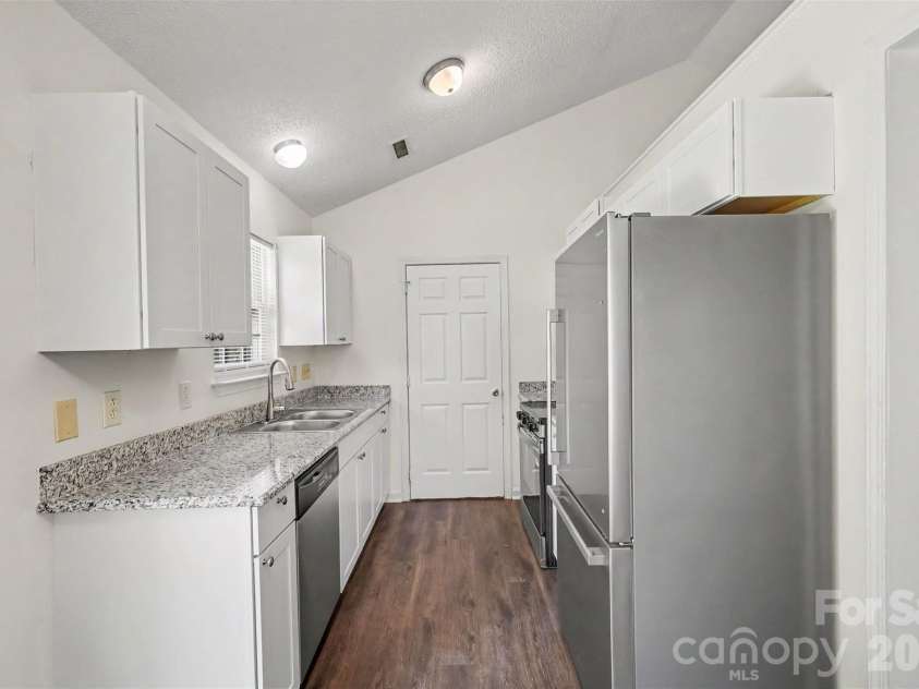 5718 Kirkdale Court, Charlotte, NC 28208.  MLS# CAR4424775, YatesRealty ID 51868. 
