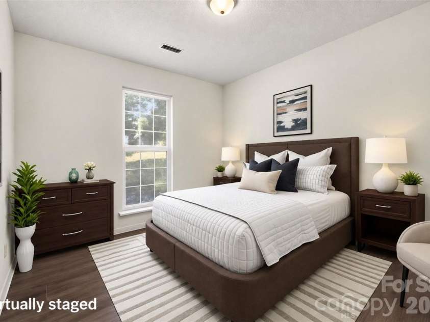 5718 Kirkdale Court, Charlotte, NC 28208.  MLS# CAR4424775, YatesRealty ID 51868. 