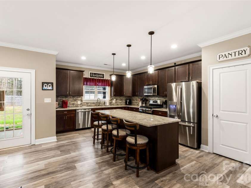2577 Craig Farm Road, Lancaster, SC 29720.  MLS# CAR4355551, YatesRealty ID 5187. Kitchen