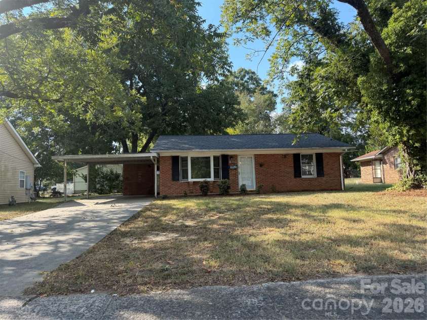 207 Jones Avenue, Rock Hill, SC 29730.  MLS# CAR4426436, YatesRealty ID 51870. 
