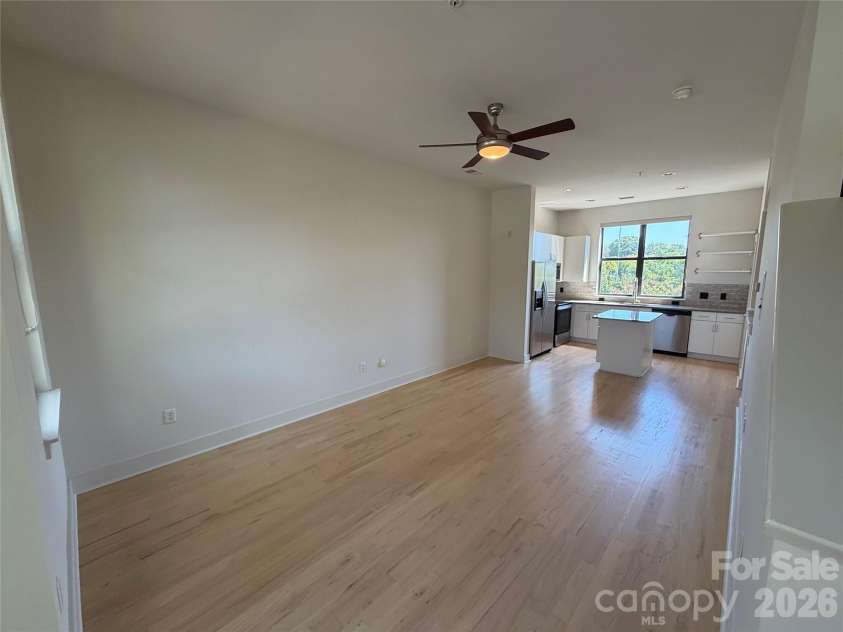 542 Mcdowell Street, Charlotte, NC 28204.  MLS# CAR4426458, YatesRealty ID 51874. 