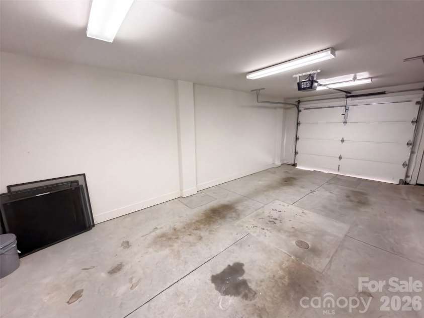 542 Mcdowell Street, Charlotte, NC 28204.  MLS# CAR4426458, YatesRealty ID 51874. 