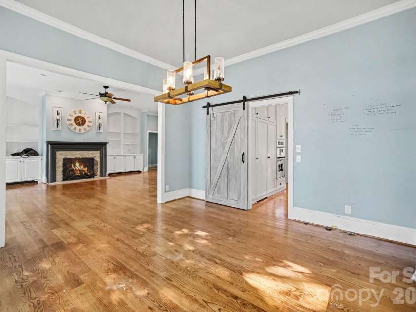16101 Whitesail Drive, Charlotte, NC 28278.  MLS# CAR4425800, YatesRealty ID 51875. 
