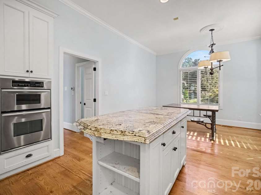 16101 Whitesail Drive, Charlotte, NC 28278.  MLS# CAR4425800, YatesRealty ID 51875. 