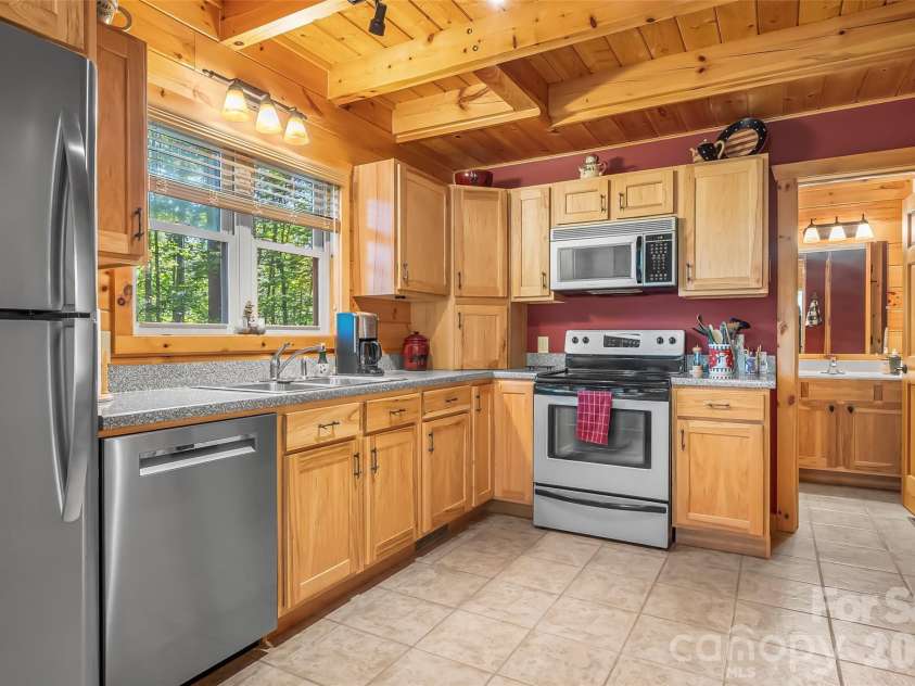 77 Dunn Trail, Nebo, NC 28761.  MLS# CAR4425004, YatesRealty ID 51878. 