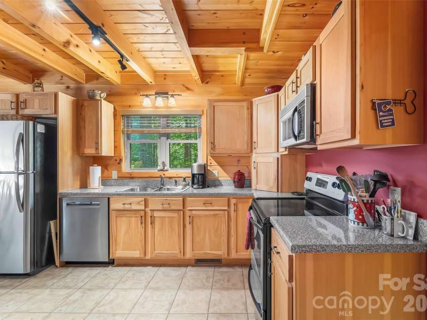 77 Dunn Trail, Nebo, NC 28761.  MLS# CAR4425004, YatesRealty ID 51878. 