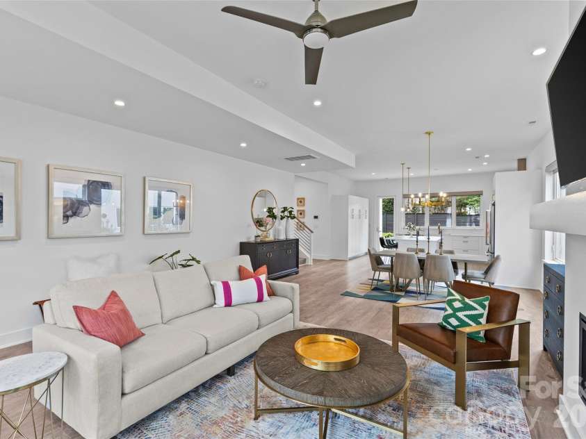 1237 Realta Drive, Charlotte, NC 28211.  MLS# CAR4346937, YatesRealty ID 5188. 