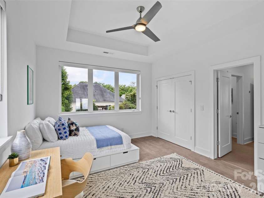1237 Realta Drive, Charlotte, NC 28211.  MLS# CAR4346937, YatesRealty ID 5188. 