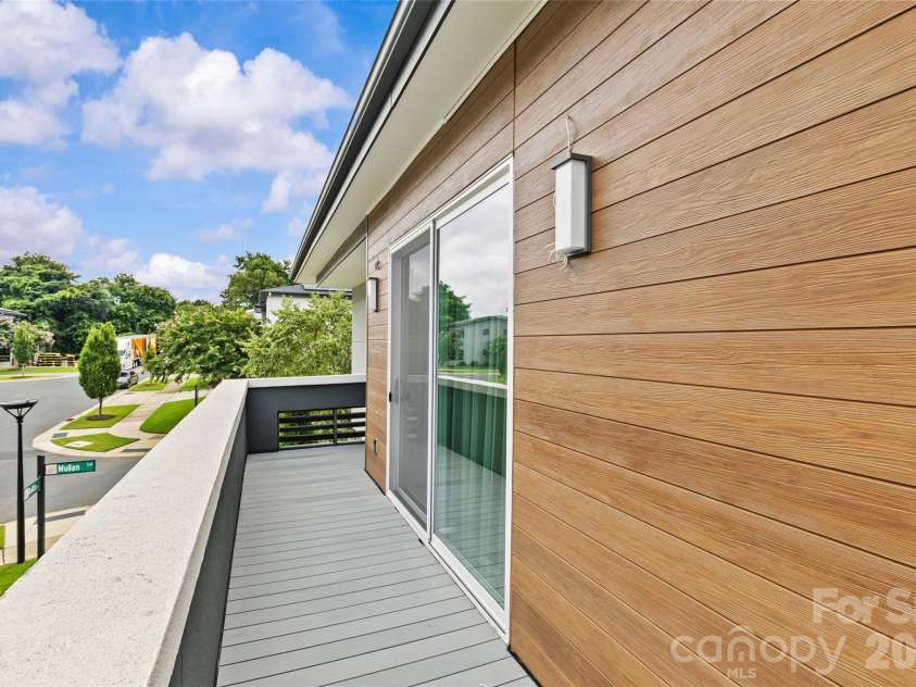 1237 Realta Drive, Charlotte, NC 28211.  MLS# CAR4346937, YatesRealty ID 5188. 