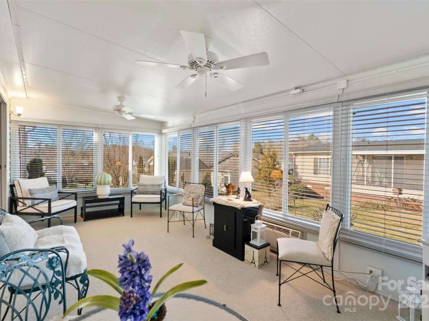 7 Marjorie Lane, Hendersonville, NC 28792.  MLS# CAR4232589, YatesRealty ID 5188. 