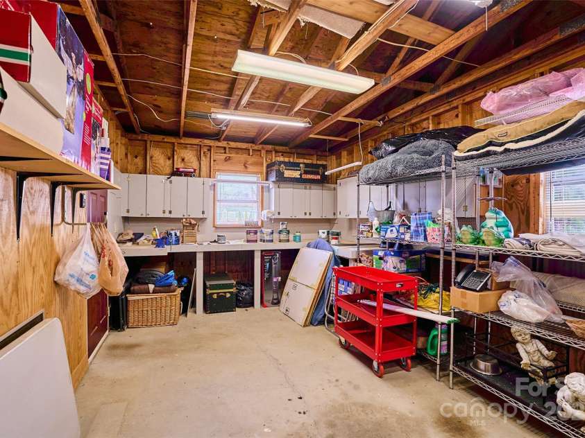 7 Marjorie Lane, Hendersonville, NC 28792.  MLS# CAR4232589, YatesRealty ID 5188. 