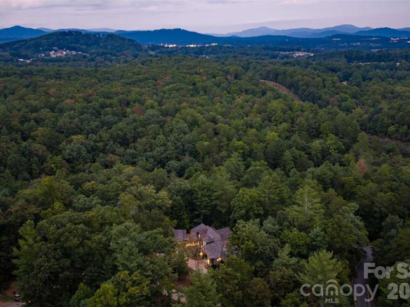 17 Falling Waters Trail, Arden, NC 28704.  MLS# CAR4425332, YatesRealty ID 51882. 