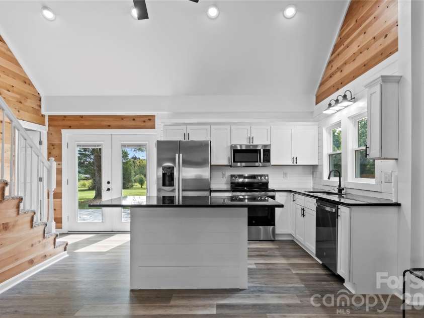 4752 Old US 421 Highway, Hamptonville, NC 27020.  MLS# CAR4425441, YatesRealty ID 51883. 