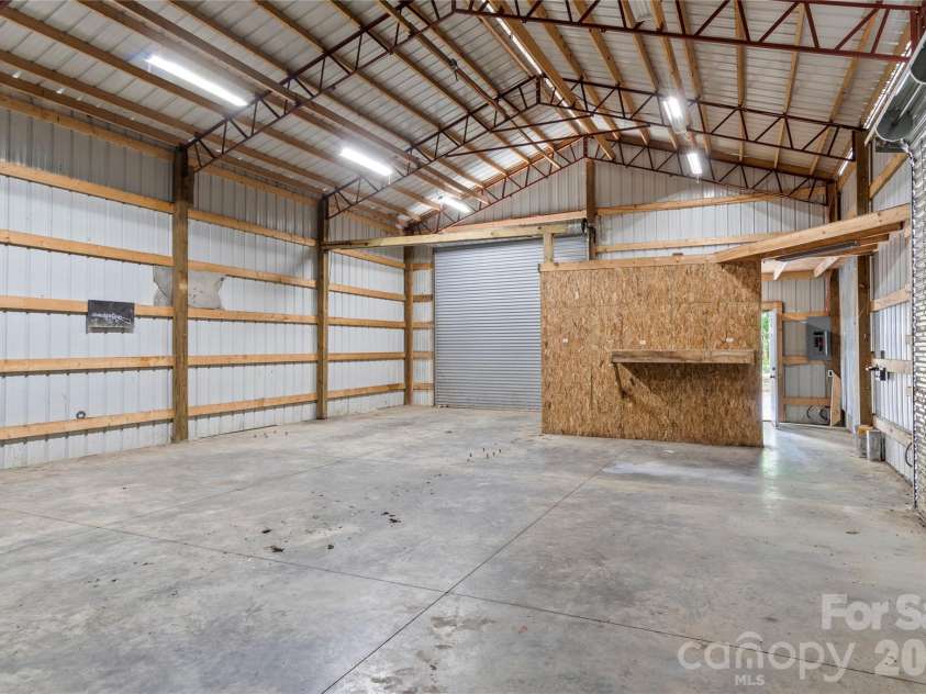 4752 Old US 421 Highway, Hamptonville, NC 27020.  MLS# CAR4425441, YatesRealty ID 51883. 