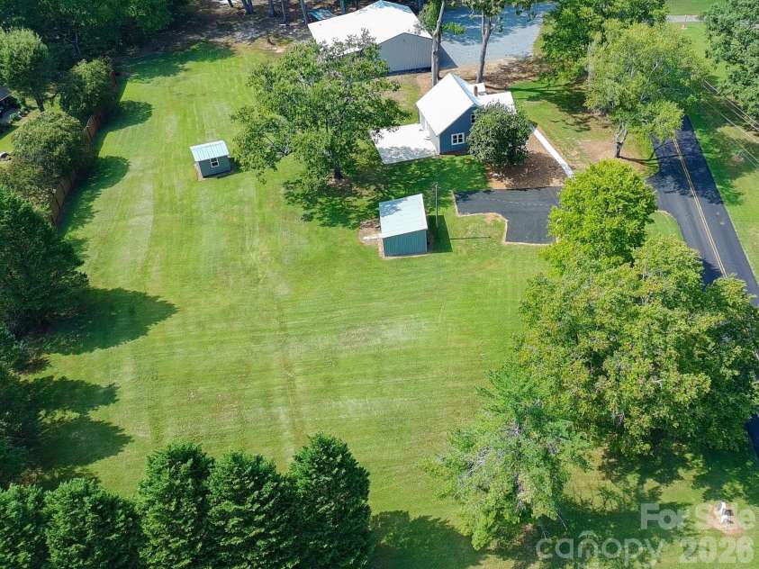 4752 Old US 421 Highway, Hamptonville, NC 27020.  MLS# CAR4425441, YatesRealty ID 51883. 
